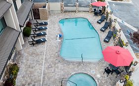 Yosemite Southgate Hotel & Suites